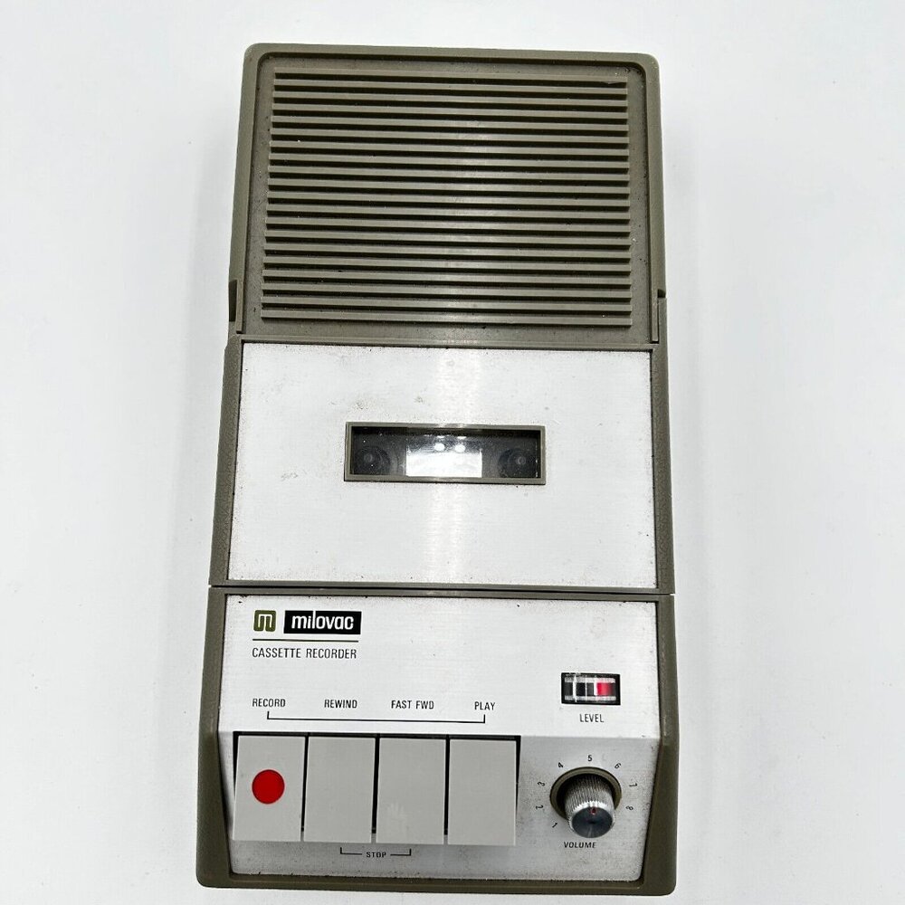 Milovac Cassette Recorder CR-103 play works but does need repair for parts read